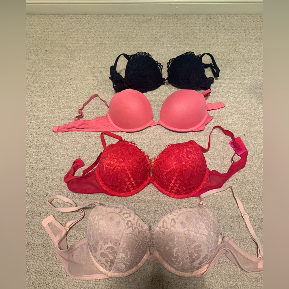 4 La Senza Bras (Dm directly if only interested in 1)